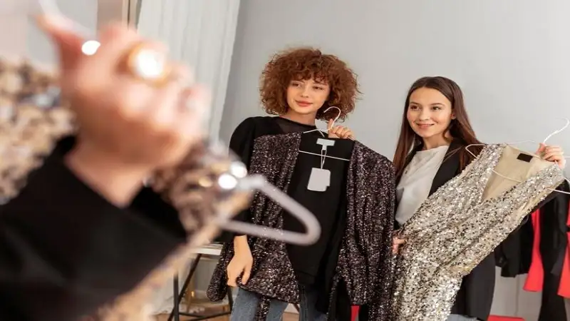 From Classroom to Catwalk: Fashion Education Programs Embracing Vintage Trends